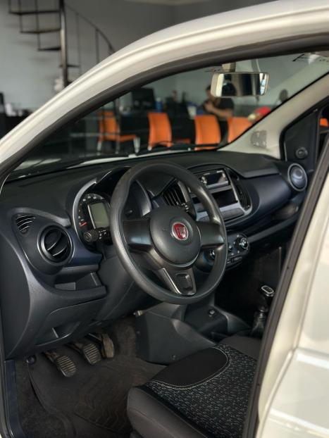 FIAT Uno 1.0 FLEX EVO ATTRACTIVE, Foto 6