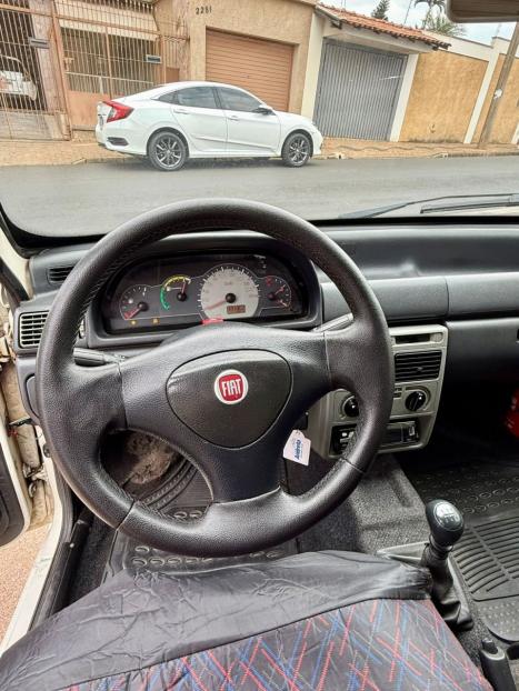 FIAT Uno 1.0 MILLE ECONOMY CELEBRATION, Foto 4