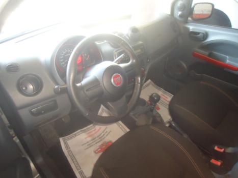 FIAT Uno 1.4 4P FLEX SPORTING, Foto 5
