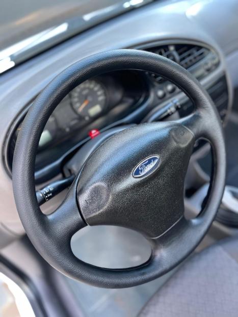 FORD Courier 1.6 FLEX L, Foto 17
