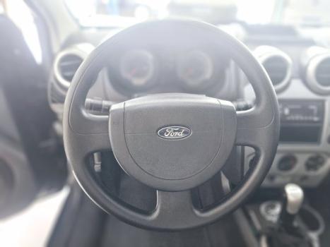 FORD Fiesta Hatch 1.6 4P FLEX, Foto 15