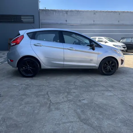 FORD Fiesta Hatch 1.6 16V 4P SE FLEX, Foto 5