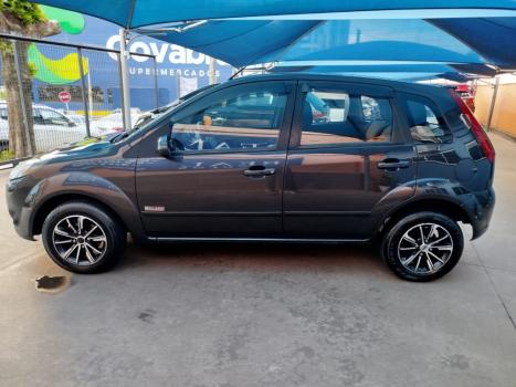 FORD Fiesta Hatch 1.6 16V 4P SE FLEX, Foto 8