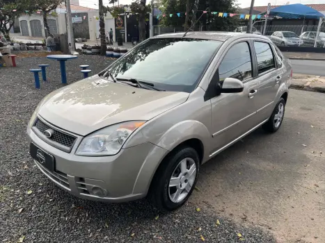 FORD Fiesta Sedan 1.6 4P CLASS FLEX, Foto 2