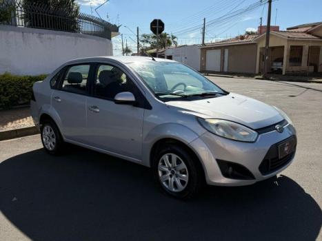 FORD Fiesta Sedan 1.6 4P ROCAM FLEX, Foto 3