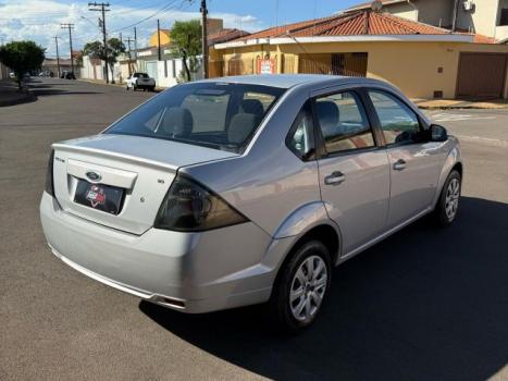 FORD Fiesta Sedan 1.6 4P ROCAM FLEX, Foto 8