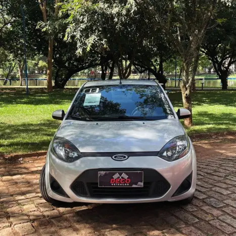 FORD Fiesta Sedan 1.6 4P ROCAM FLEX, Foto 2