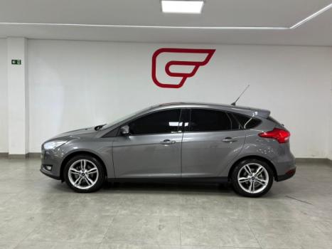 FORD Focus Hatch 1.6 16V 4P SE PLUS FLEX, Foto 4