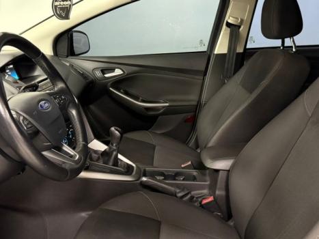 FORD Focus Hatch 1.6 16V 4P SE PLUS FLEX, Foto 5