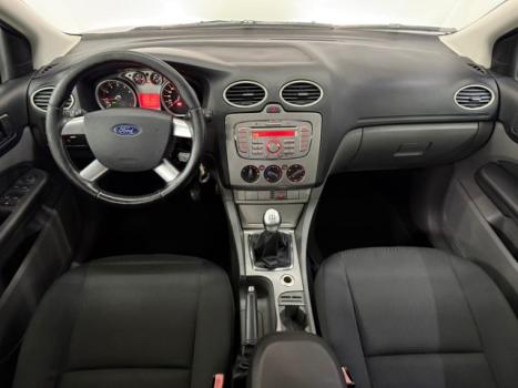 FORD Focus Hatch 1.6 4P, Foto 6