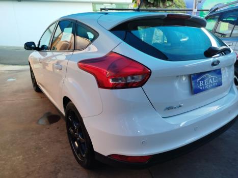 FORD Focus Hatch 1.6 16V 4P SE FLEX, Foto 2