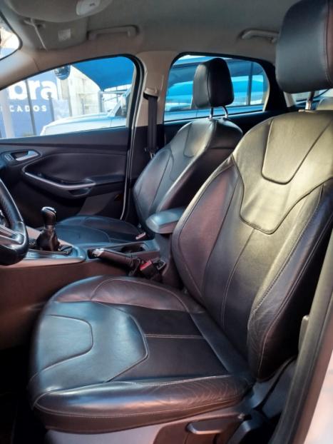 FORD Focus Hatch 1.6 16V 4P SE FLEX, Foto 9
