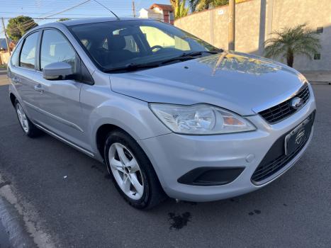 FORD Focus Hatch 1.6 16V 4P SE PLUS FLEX, Foto 2