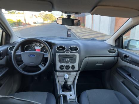 FORD Focus Hatch 1.6 16V 4P SE PLUS FLEX, Foto 9
