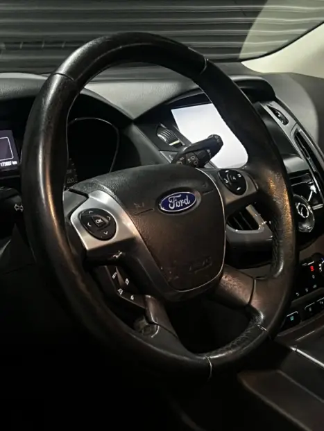 FORD Focus Hatch 2.0 16V 4P FLEX TITANIUM POWERSHIFT AUTOMTICO, Foto 7
