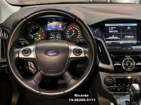 FORD Focus Hatch 2.0 16V 4P TITANIUM PLUS FLEX, Foto 5