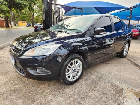 FORD Focus Sedan 2.0 16V 4P GLX FLEX, Foto 2