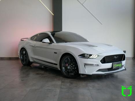 FORD Mustang , Foto 2