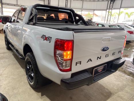 FORD Ranger 2.0 4P TURBO DIESEL XLS 4X4 CABINE DUPLA AUTOMTICO, Foto 6