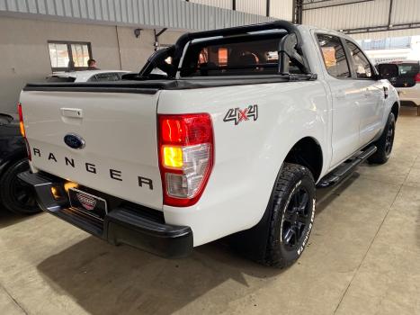FORD Ranger 2.0 4P TURBO DIESEL XLS 4X4 CABINE DUPLA AUTOMTICO, Foto 8