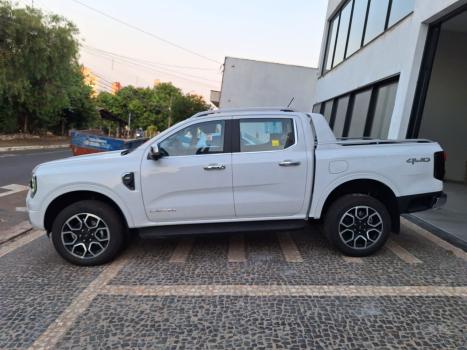 FORD Ranger 3.0 V6 4X4 LIMITED PLUS TURBO DIESEL CABINE DUPLA AUTOMTICO, Foto 3