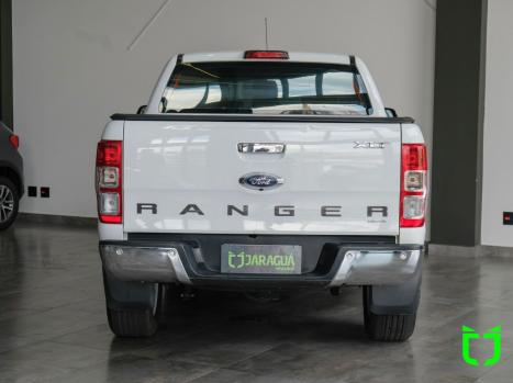 FORD Ranger 3.2 20V XLT 4X4 CABINE DUPLA TURBO DIESEL AUTOMTICO, Foto 5