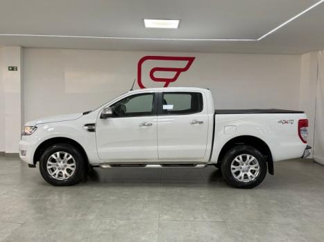 FORD Ranger 3.2 20V XLT 4X4 CABINE DUPLA TURBO DIESEL AUTOMTICO, Foto 4