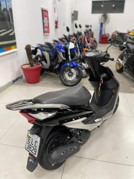 HAOJUE Lindy 125 , Foto 6