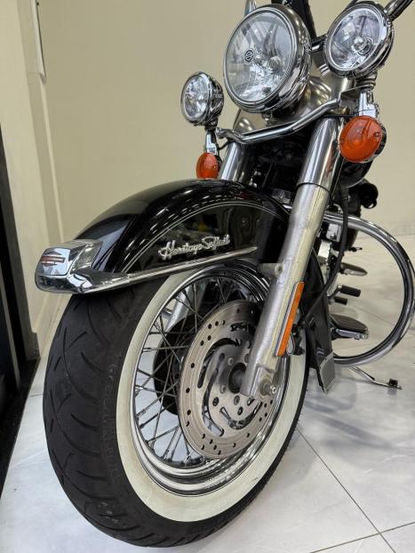 HARLEY DAVIDSON Softail Heritage Classic 1450, Foto 3