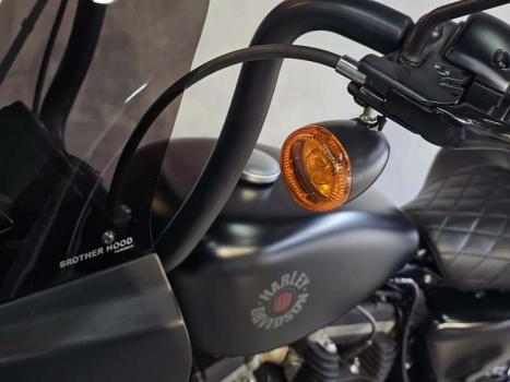 HARLEY DAVIDSON Sportster XL 883 IRON, Foto 3