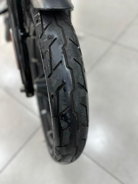 HARLEY DAVIDSON Sportster XL 883 IRON, Foto 2