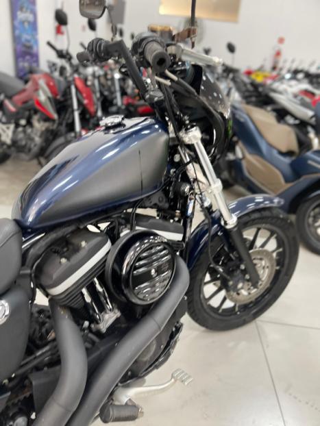HARLEY DAVIDSON Sportster XL 883 CUSTOM, Foto 4