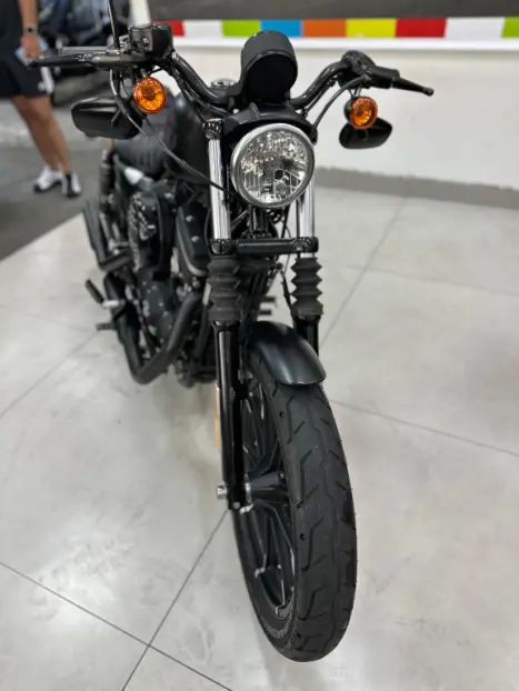 HARLEY DAVIDSON Sportster XL 883 IRON, Foto 4