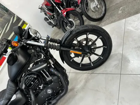 HARLEY DAVIDSON Sportster XL 883 IRON, Foto 6