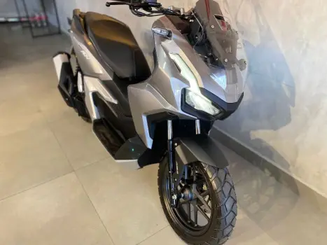 HONDA ADV 160 , Foto 5