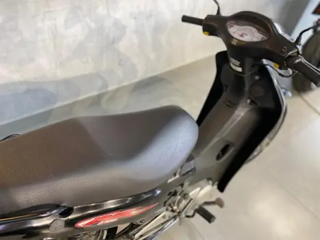HONDA Biz 100 ES, Foto 2