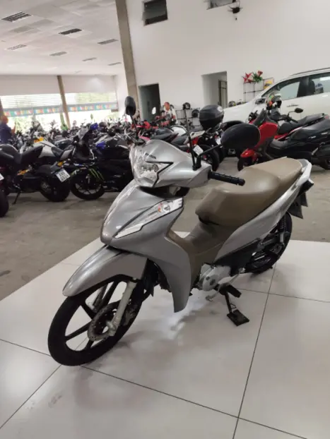 HONDA Biz 125 +, Foto 2