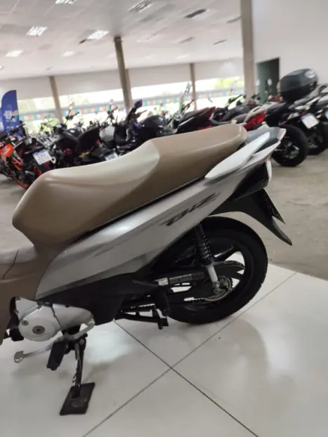 HONDA Biz 125 +, Foto 13