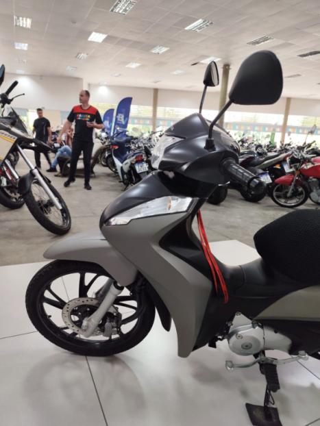 HONDA Biz 125 +, Foto 3