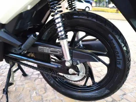 HONDA Biz 125 +, Foto 10