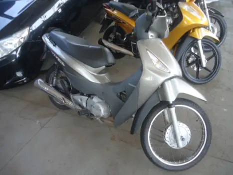 HONDA Biz 125 ES, Foto 3