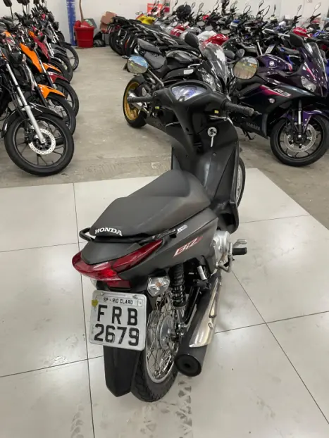 HONDA Biz 125 ES, Foto 3