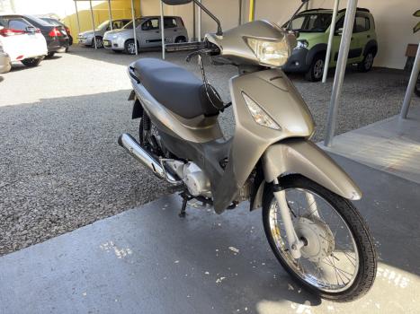 HONDA Biz 125 ES, Foto 4