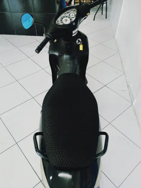 HONDA Biz 125 ES, Foto 4