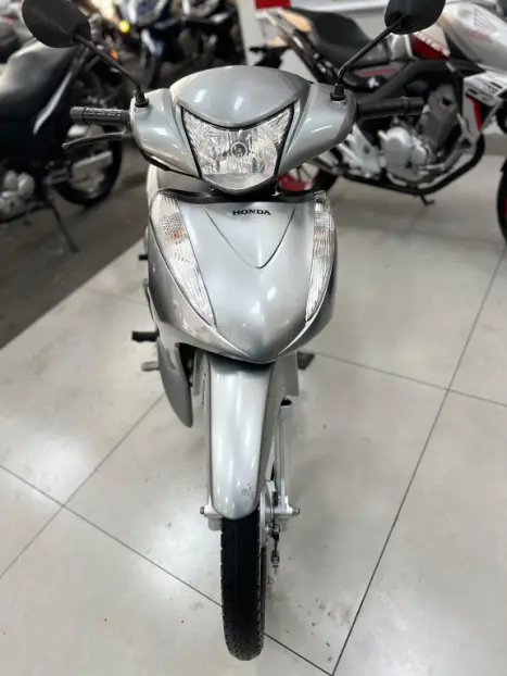 HONDA Biz 125 ES, Foto 4
