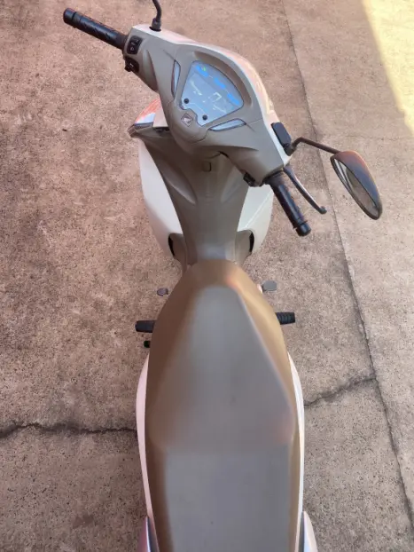 HONDA Biz 125 ES FLEX, Foto 4