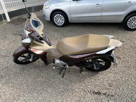 HONDA Biz 125 EX, Foto 6