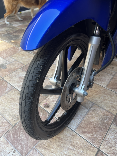 HONDA Biz 125 EX, Foto 2