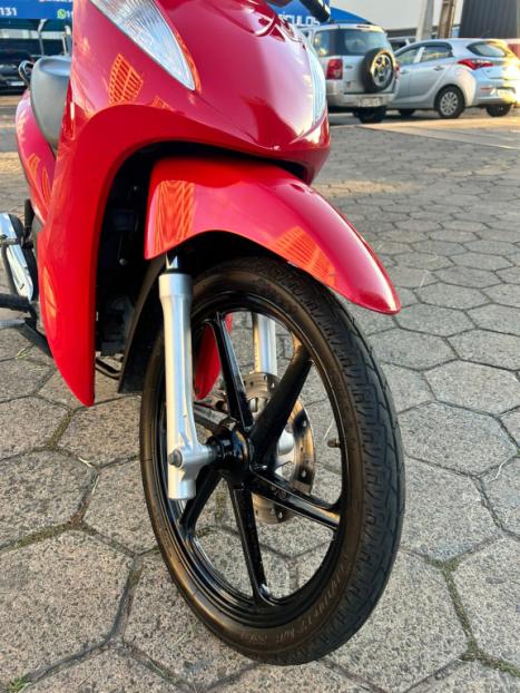 HONDA Biz 125 EX, Foto 6