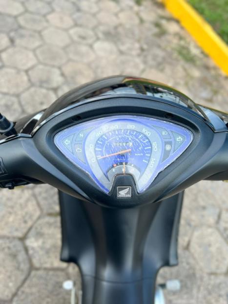 HONDA Biz 125 EX, Foto 6